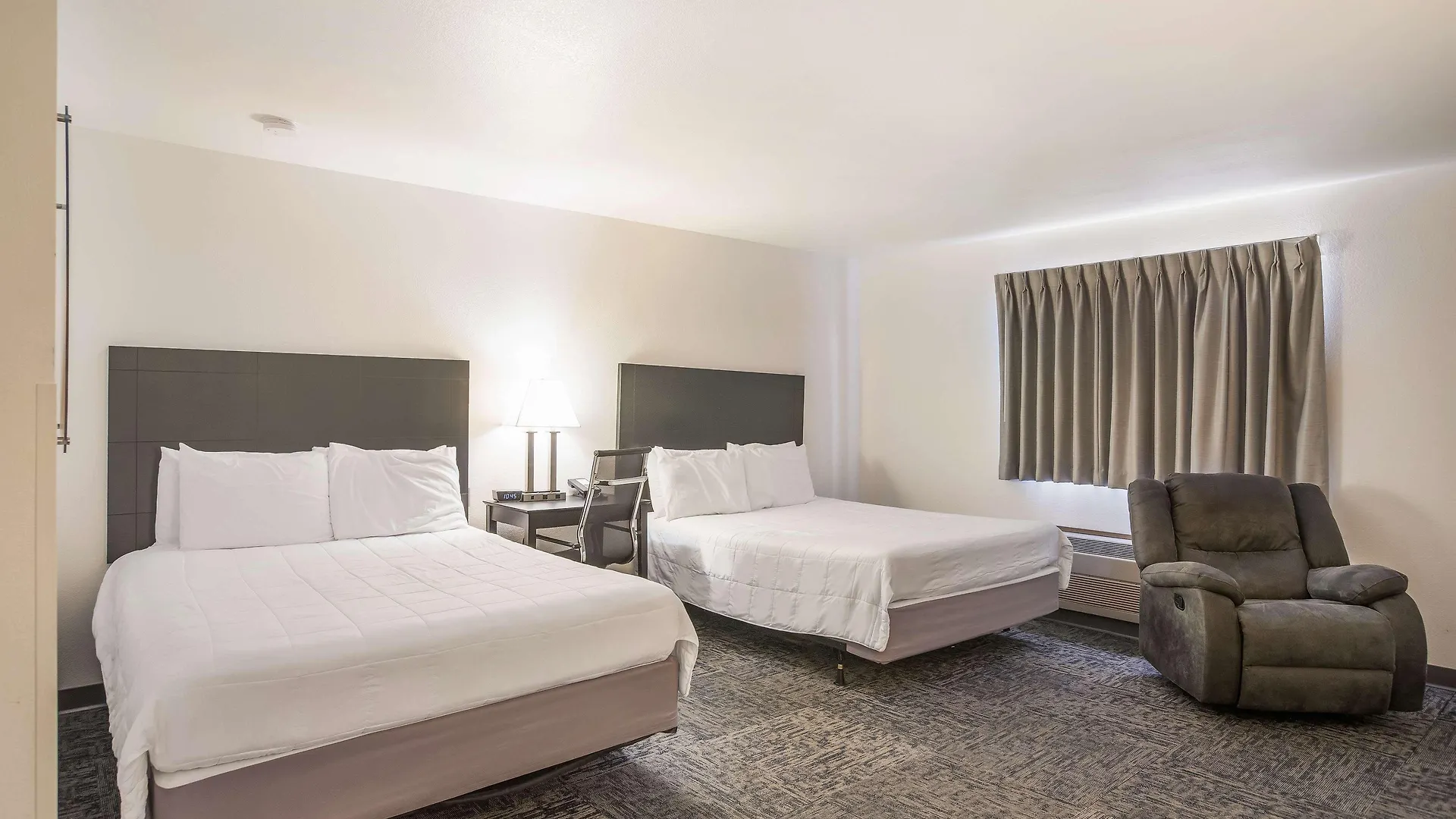 Pullman Bucharest World Trade Center Hotel 4*,  Romania