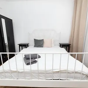  Apartamento Color Eugen Carada St