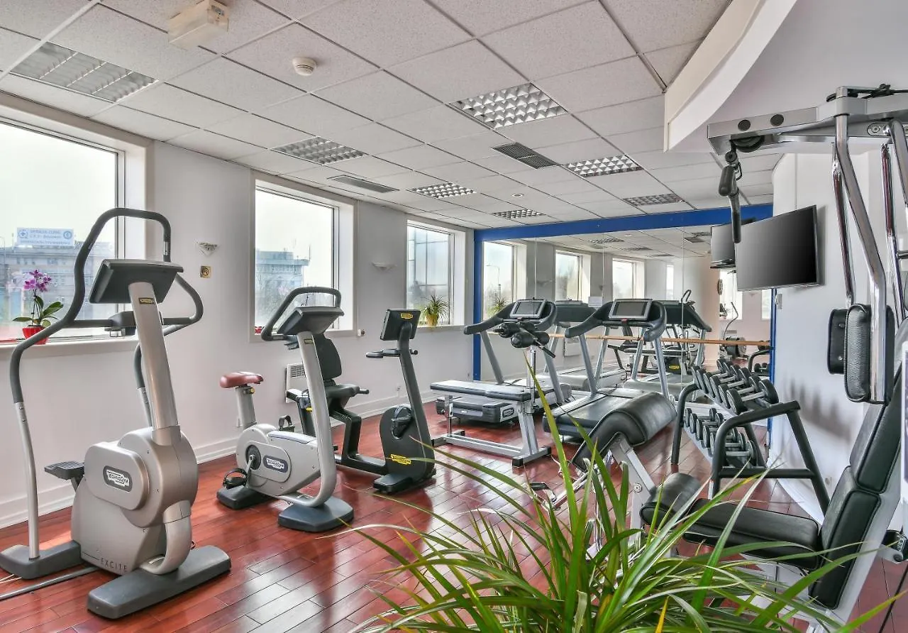 Pullman Bucharest World Trade Center Hotel 4*,  Roemenië