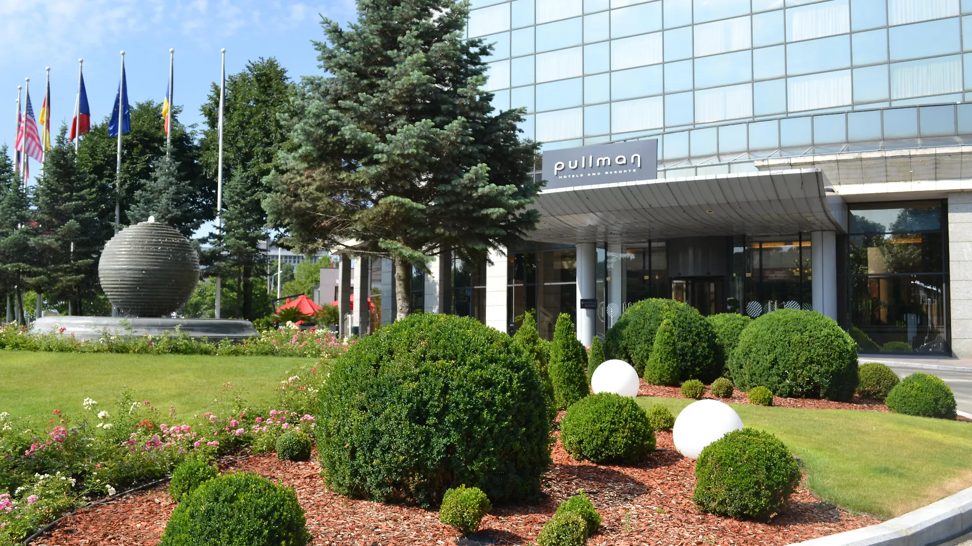 Pullman Bucharest World Trade Center Hotel 4*,